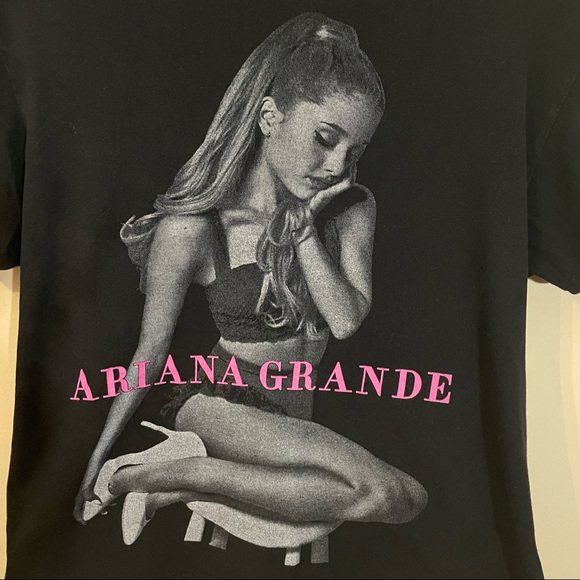 Ariana Grande 2015 Honeymoon Tour Concert T-Shirt Size Medium - Picture 4 of 12